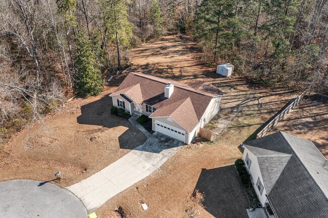 Building Photo - 218 Winterberry Ct