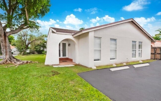 Primary Photo - 11417 SW 35th Ln