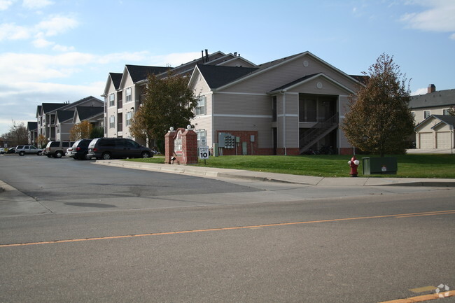 Primary Photo - Quail Village