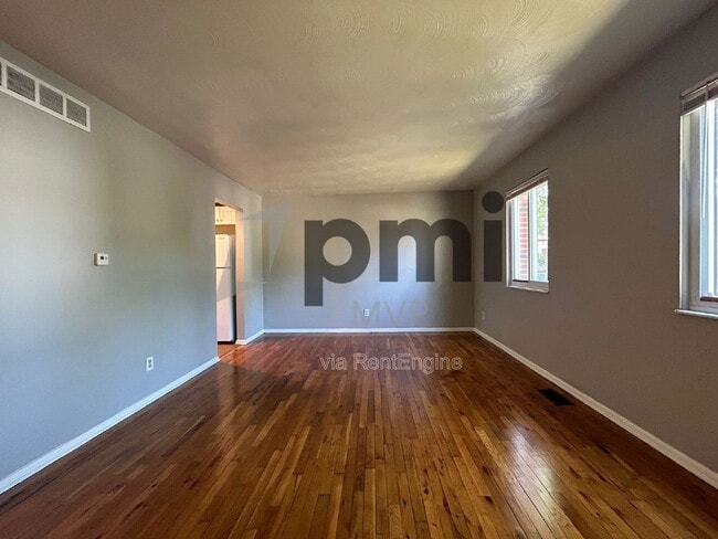 Building Photo - 3029 Rotunda Ct S