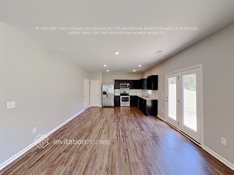 Building Photo - 115 Siena Dr