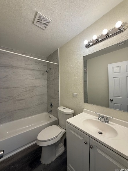 Building Photo - 3103 Neptune St