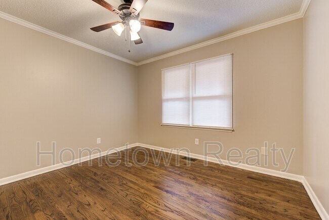 Building Photo - 2622 NW 42nd St