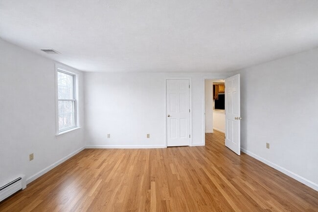 Building Photo - 78 Dalby St