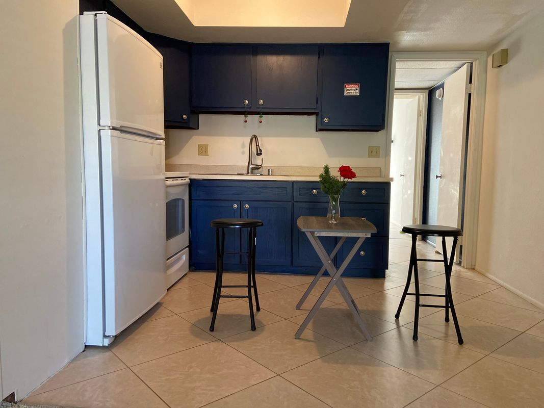 Building Photo - 9645 Spyglass Ave