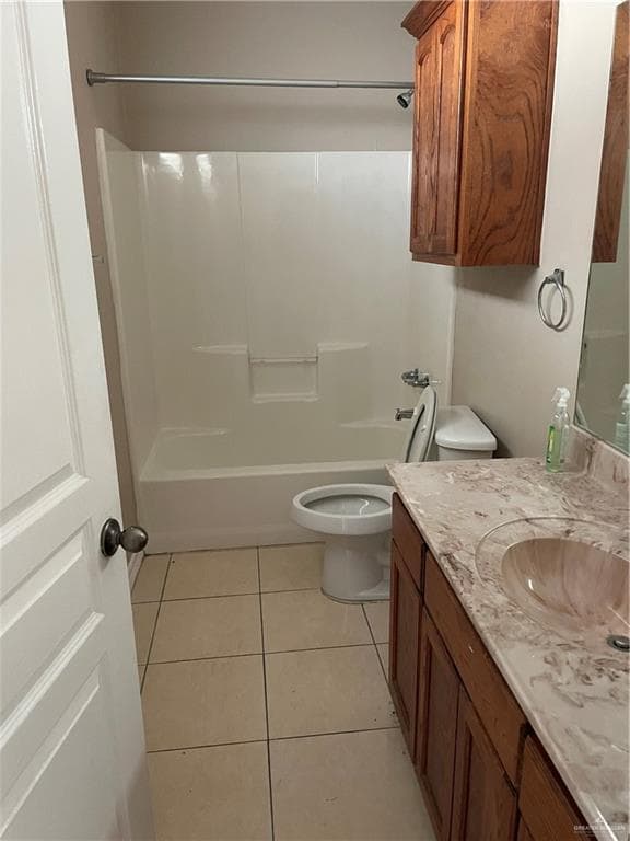 Building Photo - 6 Scottland Dr