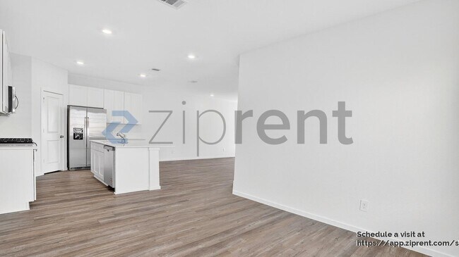 Building Photo - 3076 Dylan Skyland Dr