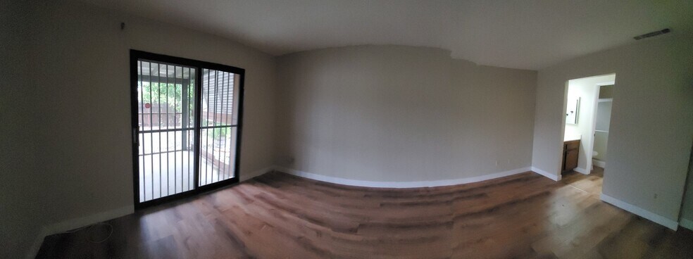 Building Photo - 1832 Pueblo Dr