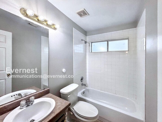 Building Photo - 2300 Abernathy St