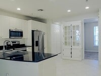 Building Photo - 124 Jesup Ln