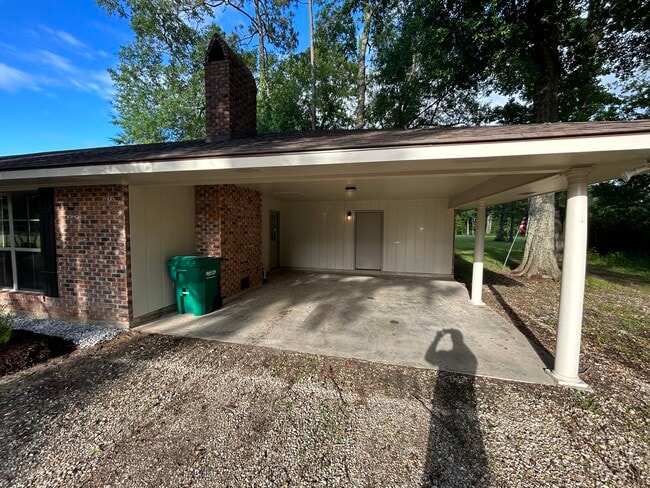 Building Photo - 39164 Everett Ln