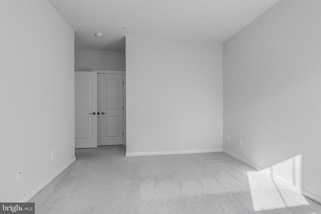 Building Photo - 45114 Kincora Dr