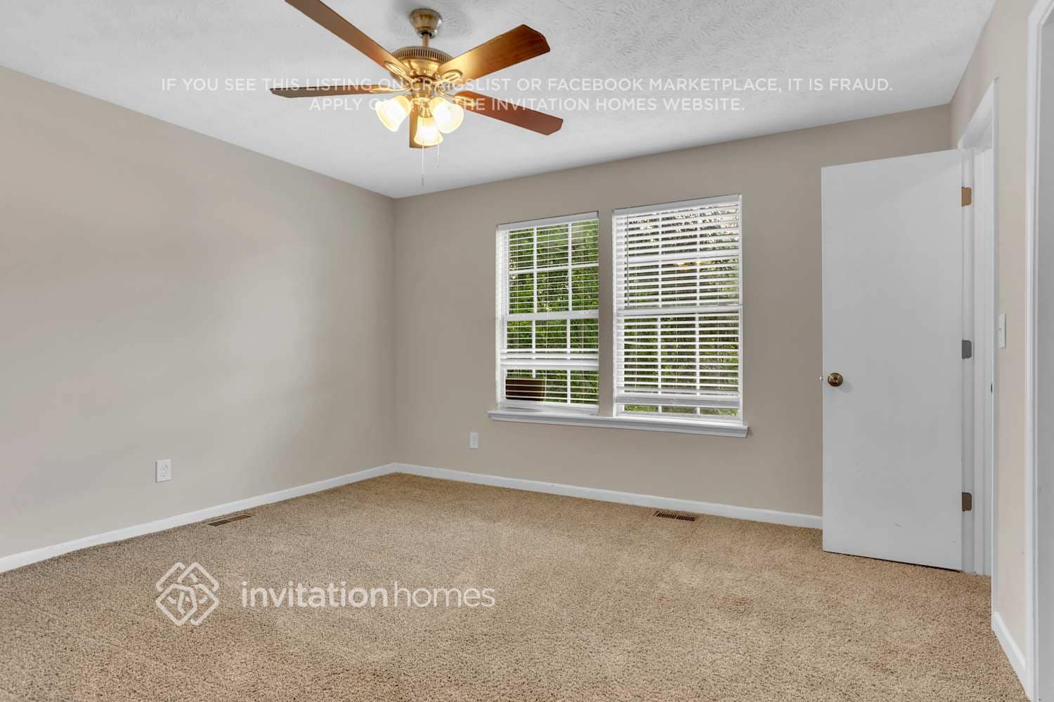 Building Photo - 3728 Adamsville Dr SW