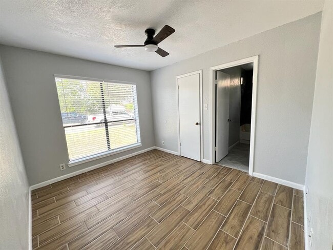Building Photo - 1419 Hyridge Cir