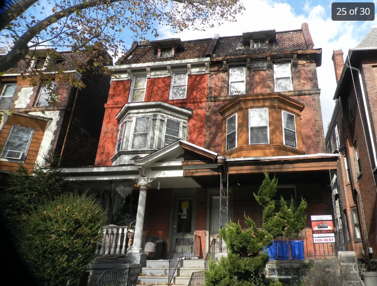 Building Photo - 5043 SPRUCE St