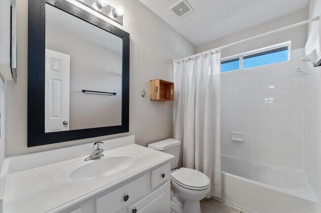 Building Photo - 21735 W Mulberry Field Cir
