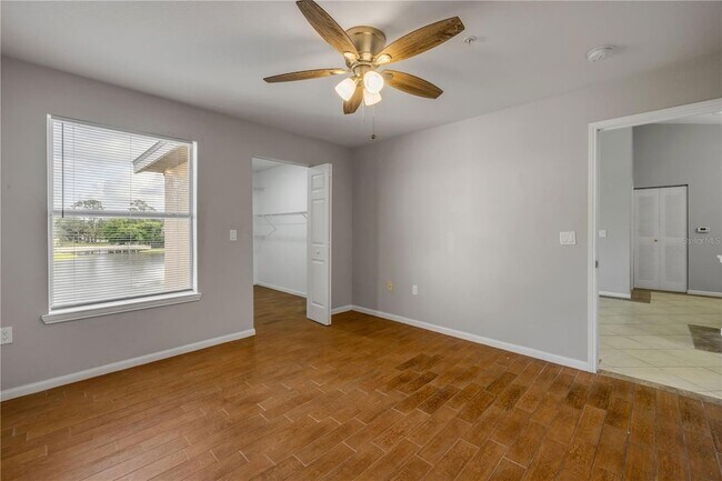 Building Photo - 940 Village Trail