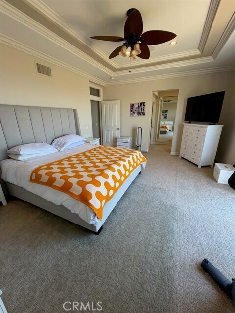 Building Photo - 3 Pavona