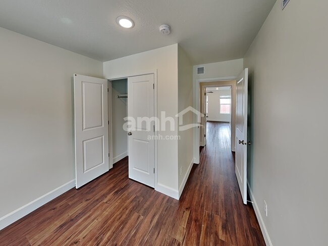 Building Photo - 6082 S Jordan Pkwy W