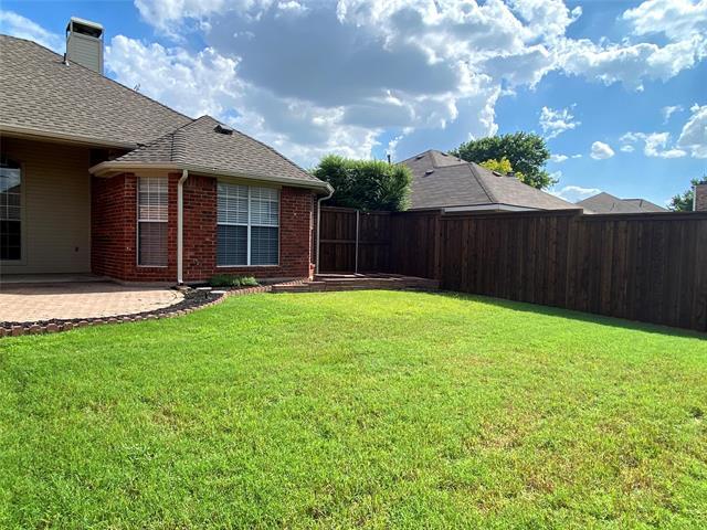 Building Photo - 9900 Buckingham Ln