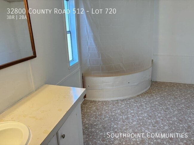 Building Photo - 32800 Co Rd 512