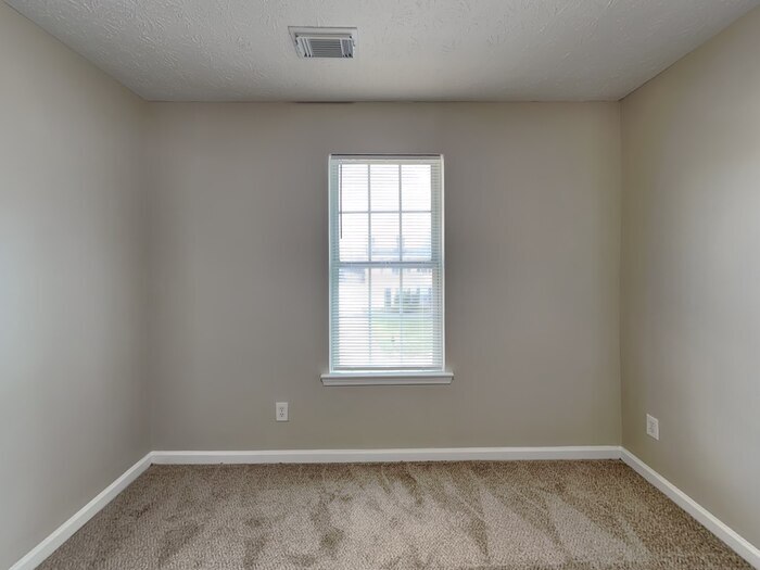Building Photo - 2406 Mills Bend