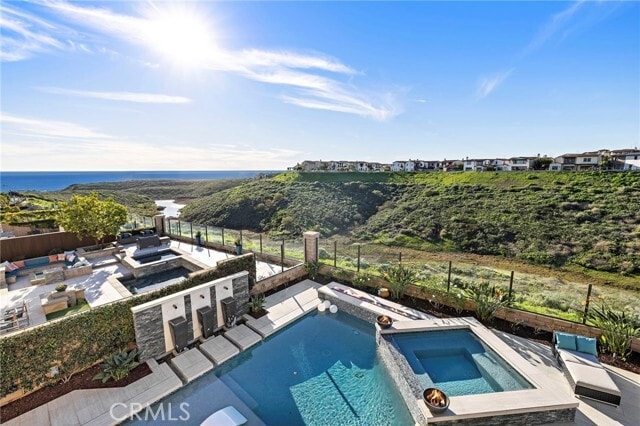 Building Photo - 108 Via Bilbao