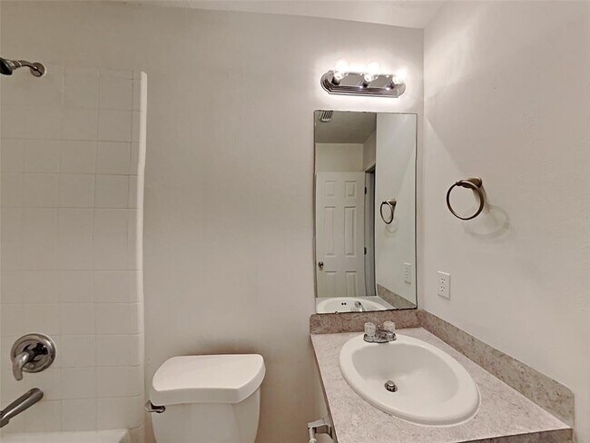 Building Photo - 21530 Daylily Hills Dr