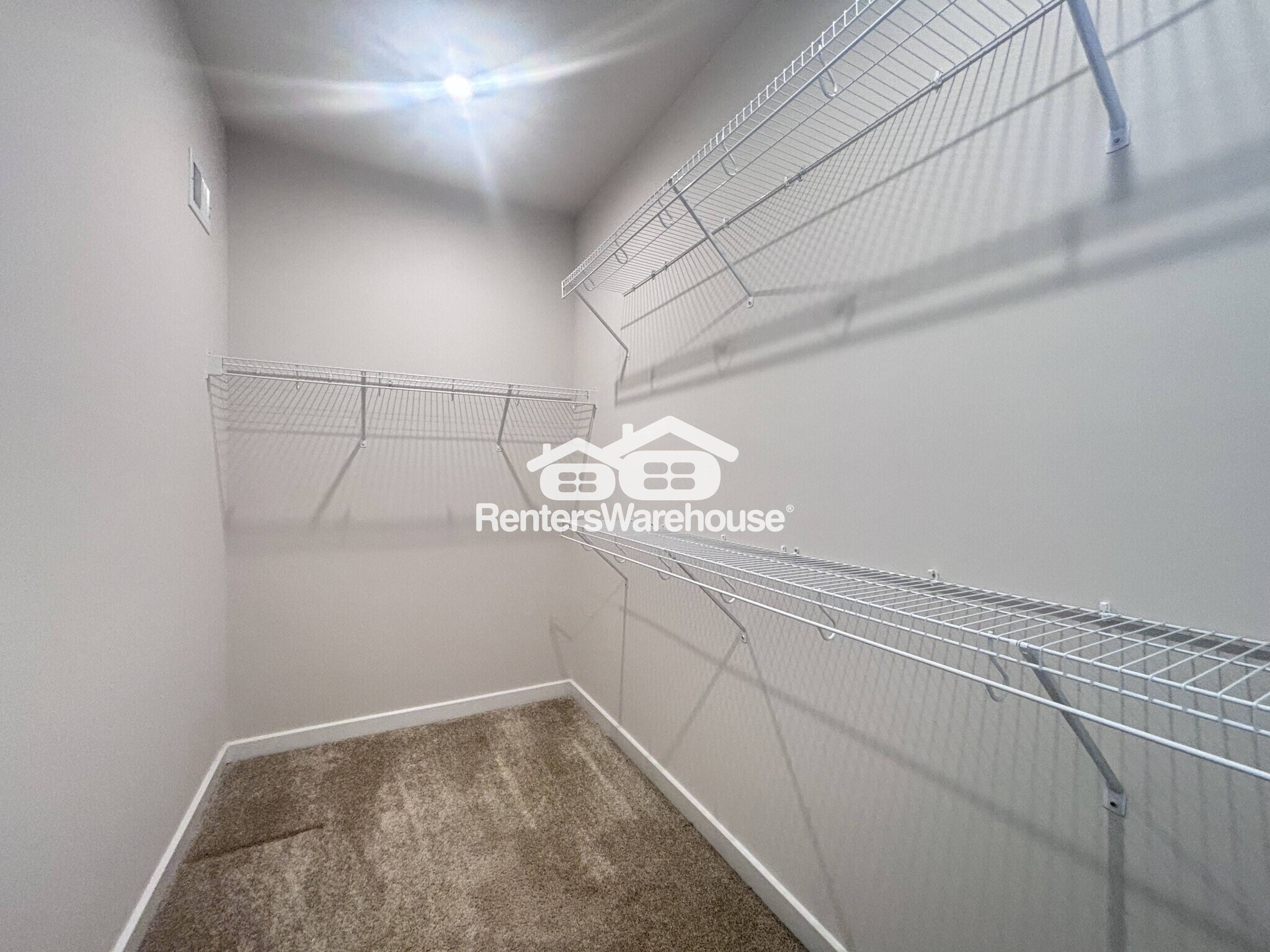 Building Photo - 2500 Emerald Branch Dr