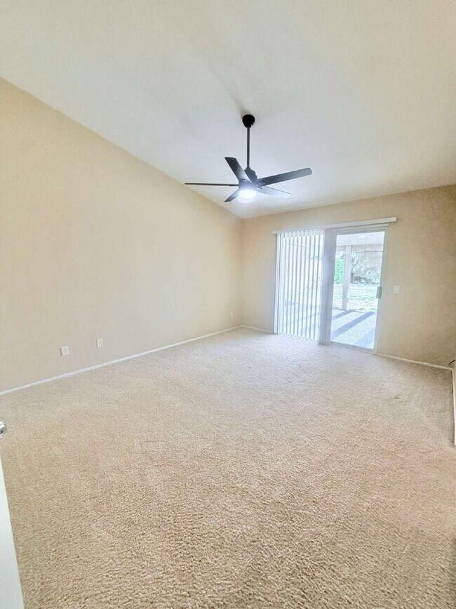 Building Photo - 3-Bedroom Home, Large backyard  & Pets Welcome