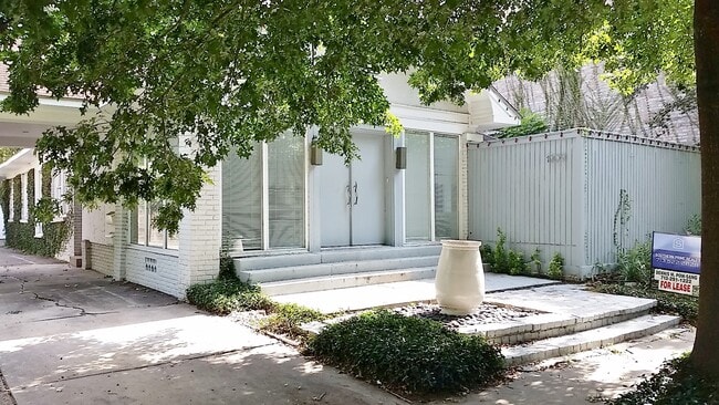 Building Photo - 1209 Milford St