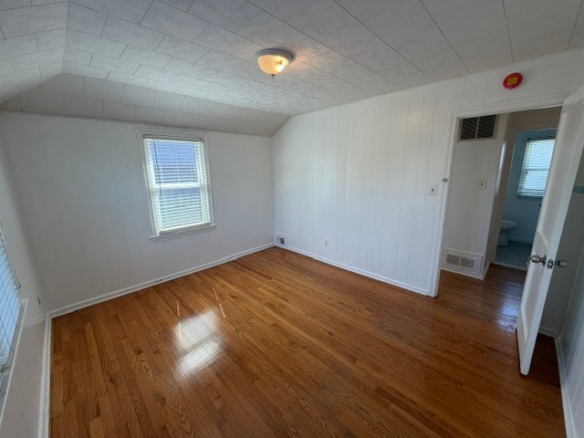 Building Photo - 639 Emerson St NE
