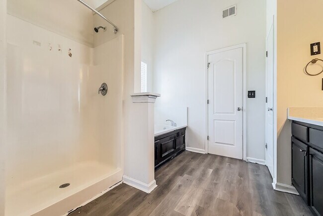 Building Photo - 342 Lingo Port Dr