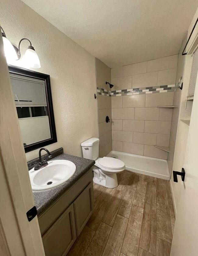 Building Photo - 8960 E 38th Ln