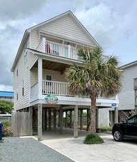 Building Photo - 305 N Shore Dr