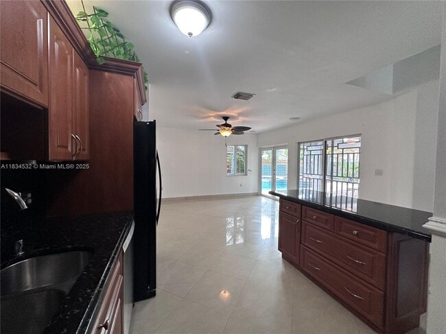 Building Photo - 4908 SW 143rd Ave
