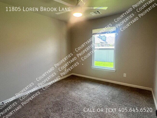 Building Photo - 11805 Loren Brook Ln