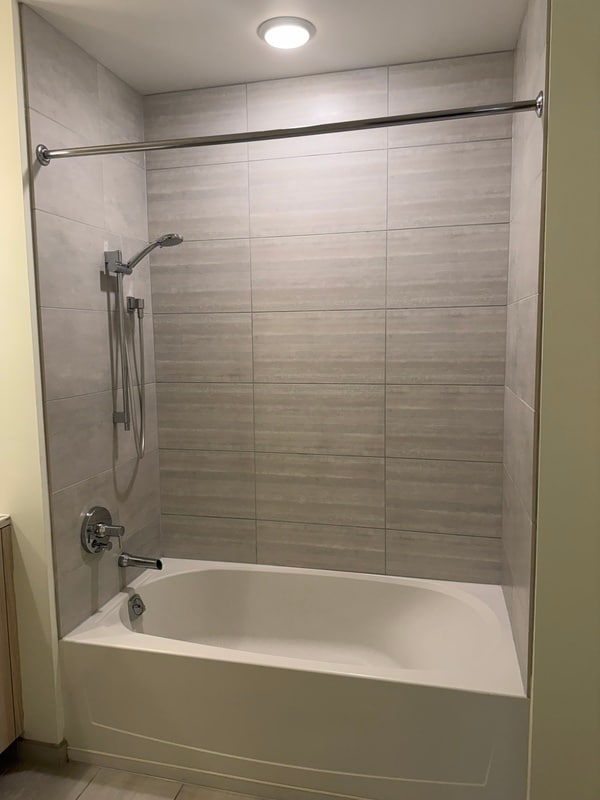 Building Photo - 11 N Green St