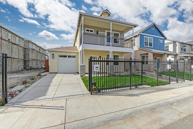Primary Photo - 2603 Beaumont St