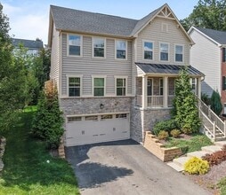 Building Photo - 118 Hamilton Dr