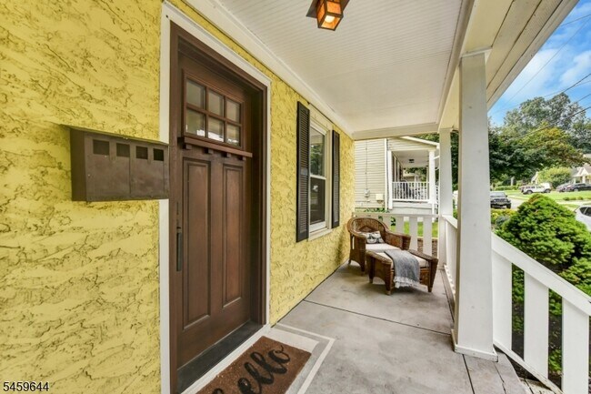 Building Photo - 509 Farview St