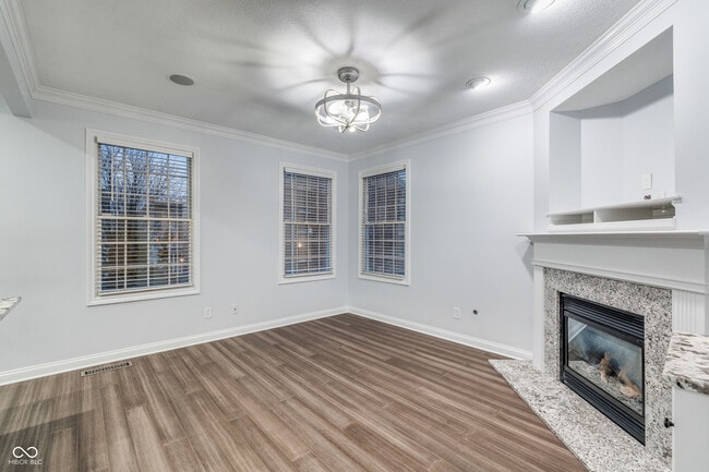 Building Photo - 2068 Broughton St