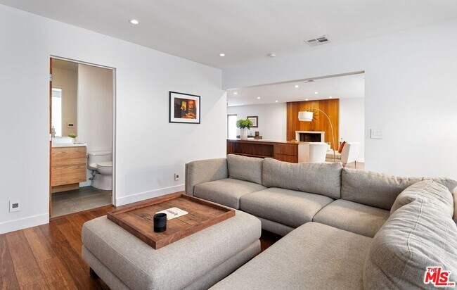 Building Photo - 7826 W 80th St