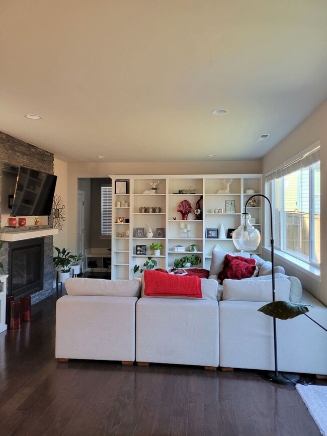 Building Photo - 3 Bedroom Home in Poulsbo's Vinland Point