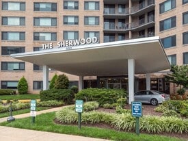Building Photo - Sherwood at Southern Towers
