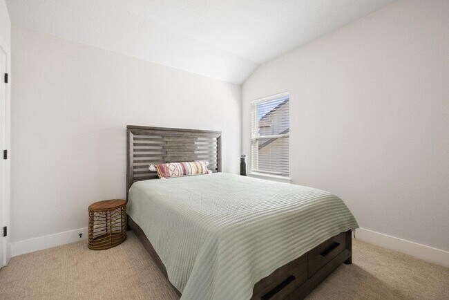 Building Photo - 1005 Sage Thrasher Cir