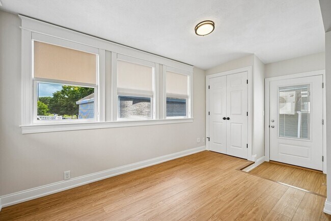 Building Photo - 463 Fulton St
