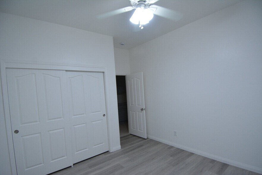 Building Photo - 5115 Snowdrift Ct