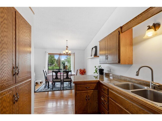 Building Photo - 14797 Lower Endicott Way