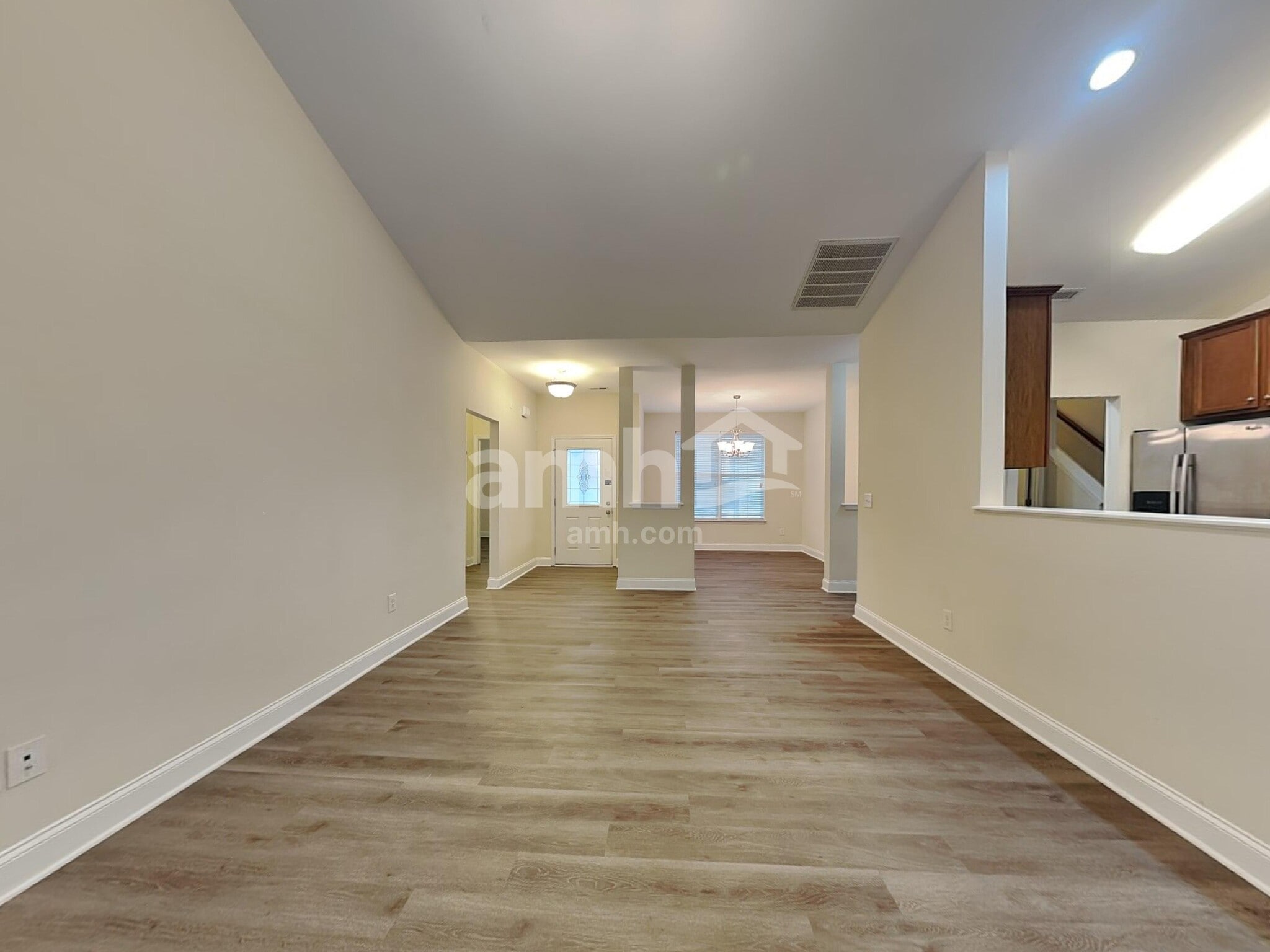 Building Photo - 2217 Magnolia Ct